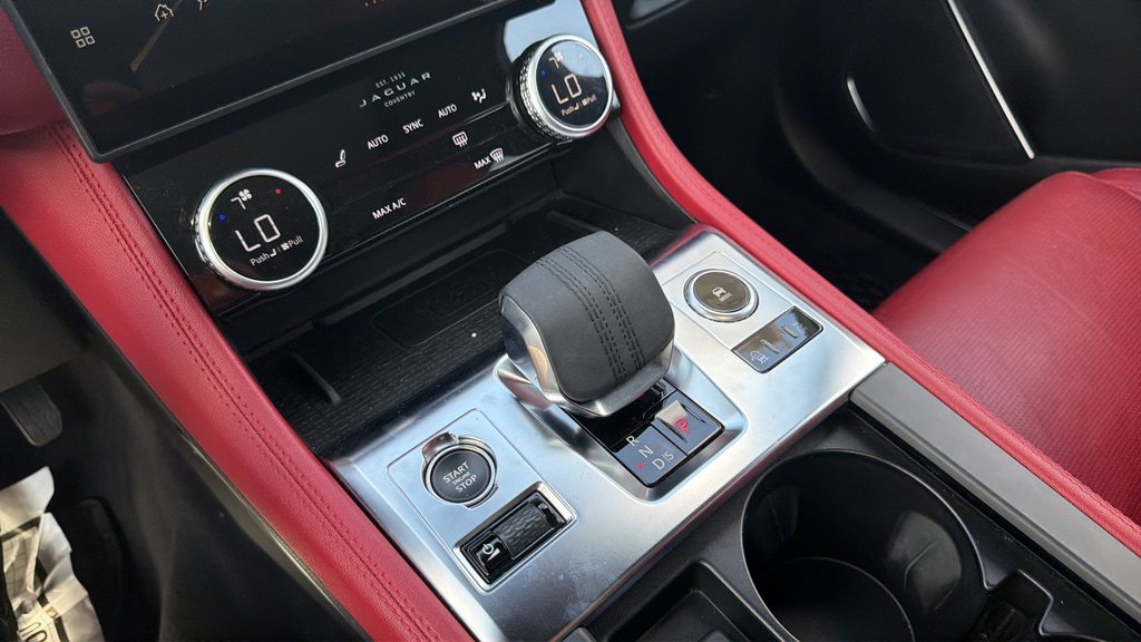 Used 2025 Jaguar F-PACE R-Dynamic S AWD/4WD image 21