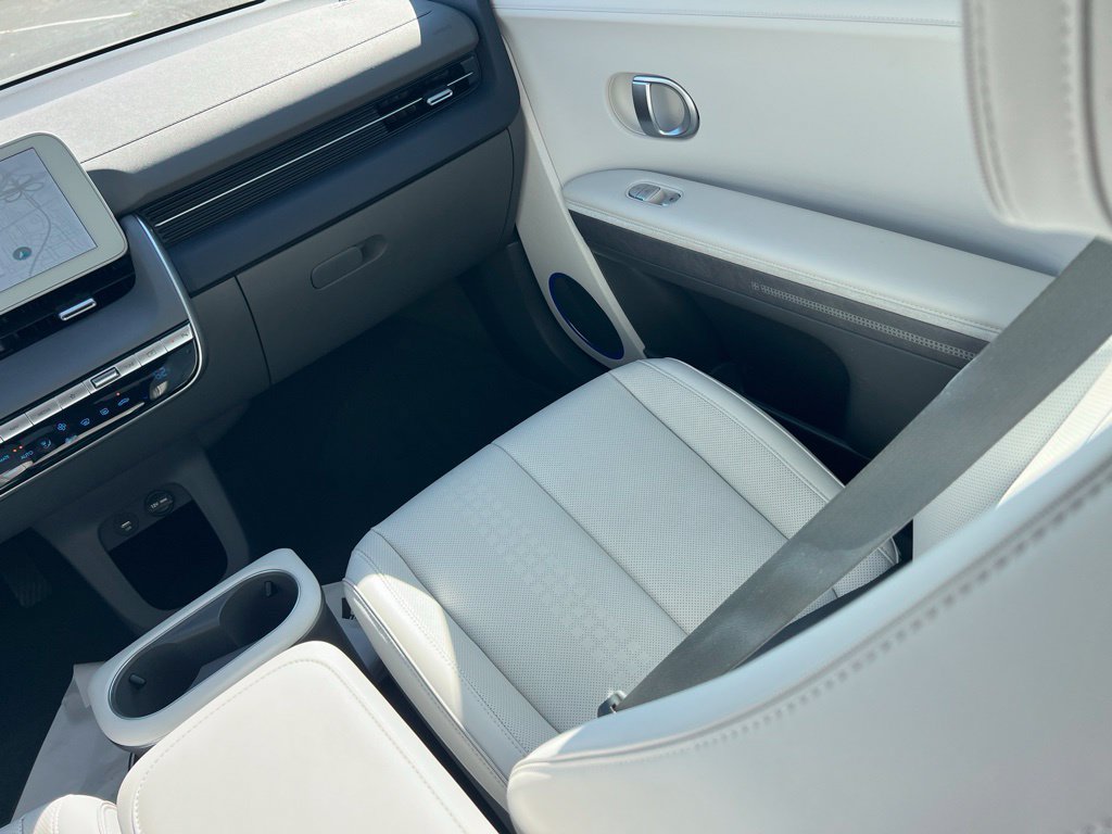 Certified 2024 Hyundai Ioniq 5 Limited AWD/4WD image 13