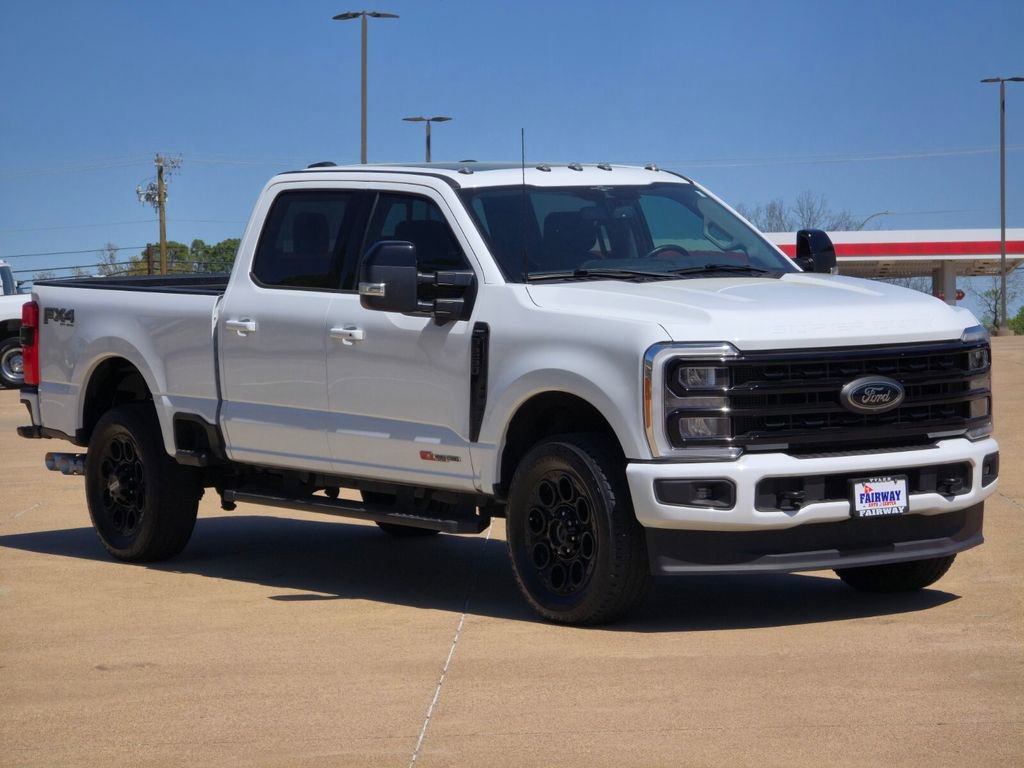 Used 2023 Ford F250 Lariat w/ Black Appearance Package image 3