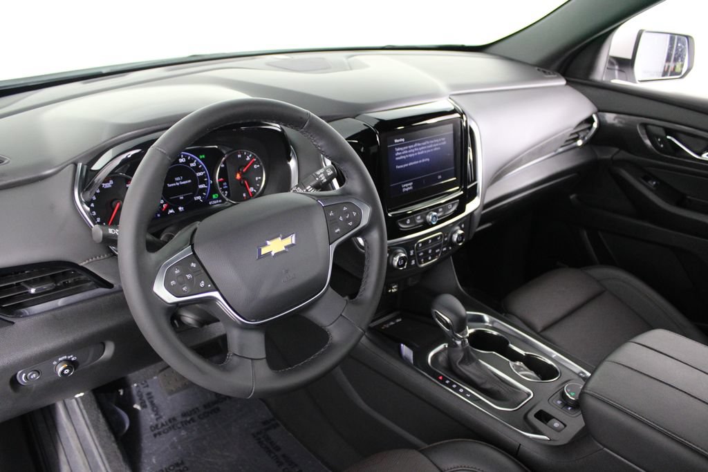 Used 2023 Chevrolet Traverse High Country FWD image 17