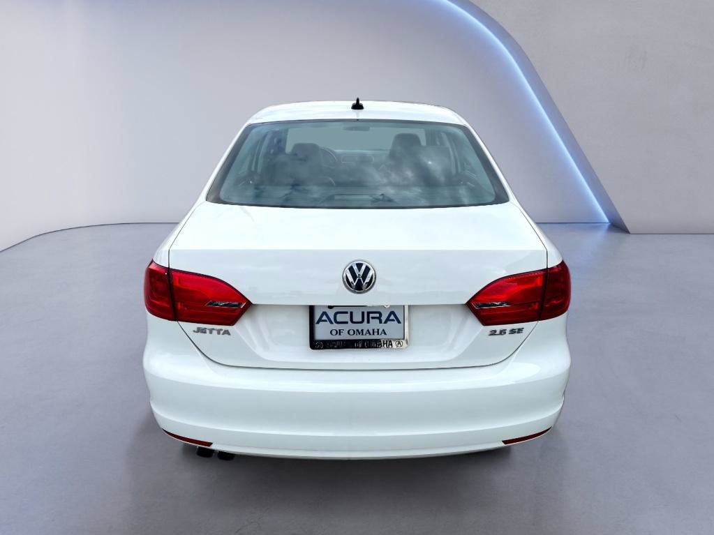 Used 2013 Volkswagen Jetta SE FWD image 3