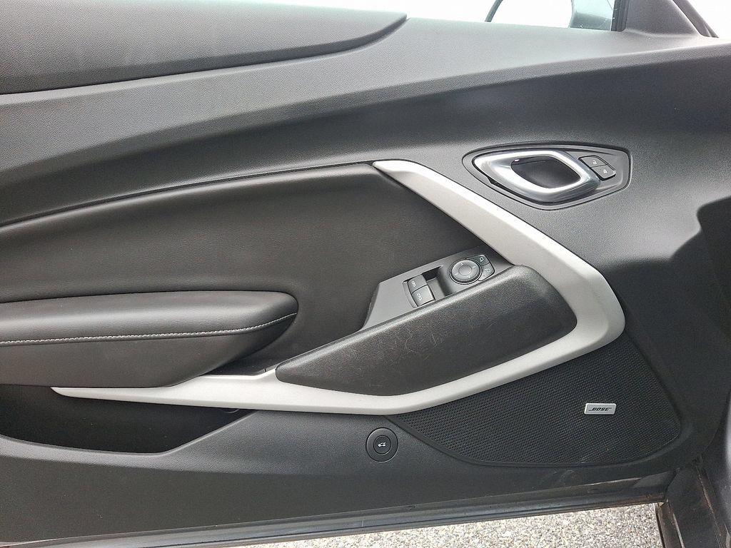 Used 2019 Chevrolet Camaro LT w/ Technology Package RWD image 12