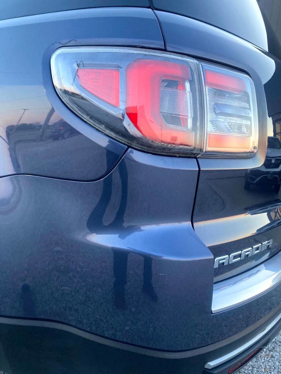 Used 2014 GMC Acadia SLE image 11