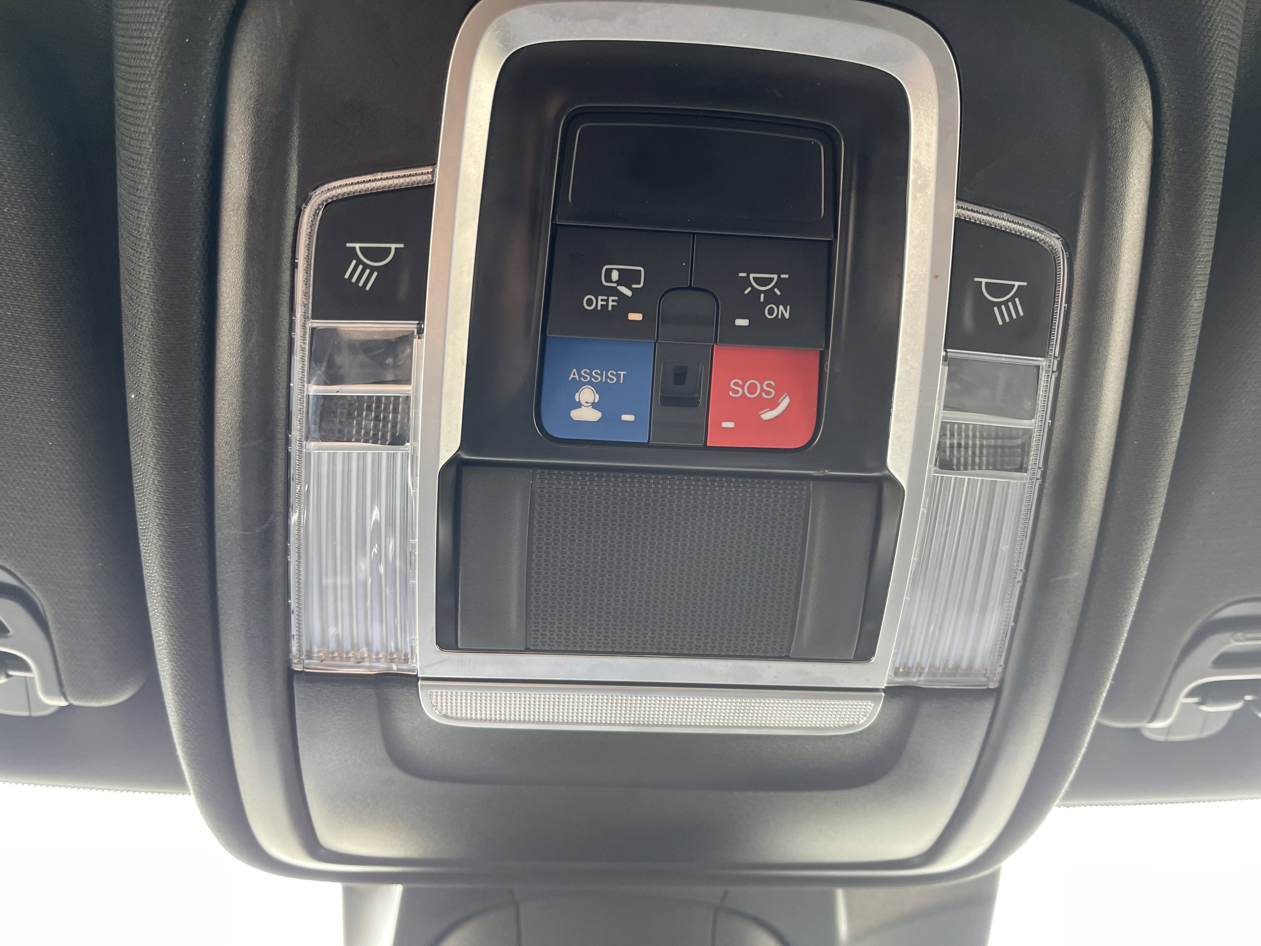 Used 2024 RAM 1500 Laramie image 39