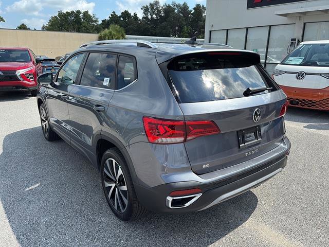 Certified 2023 Volkswagen Taos SE image 3