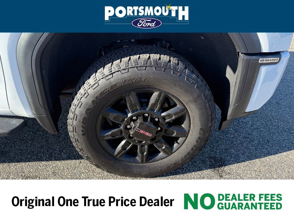 Used 2024 GMC Sierra 2500 AT4 w/ AT4 Premium Plus Package AWD/4WD image 37