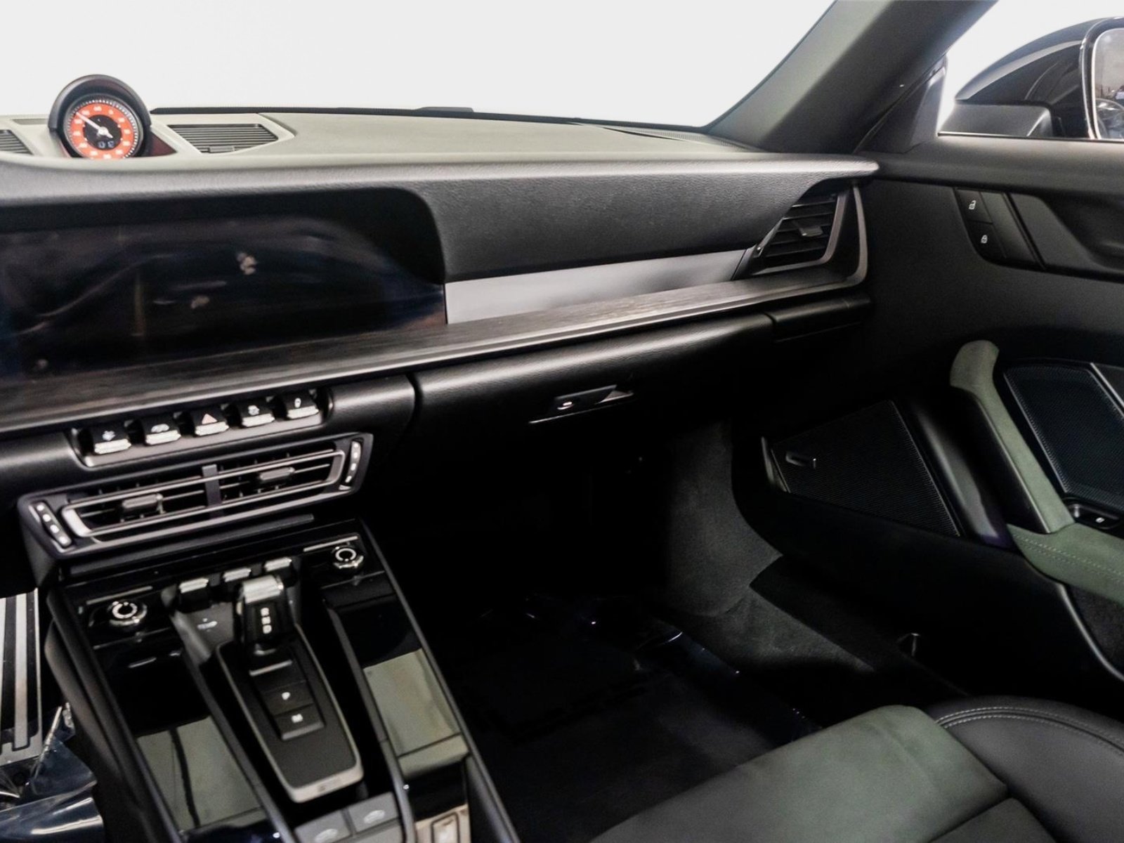 Used 2024 Porsche 911 Targa 4 GTS image 35