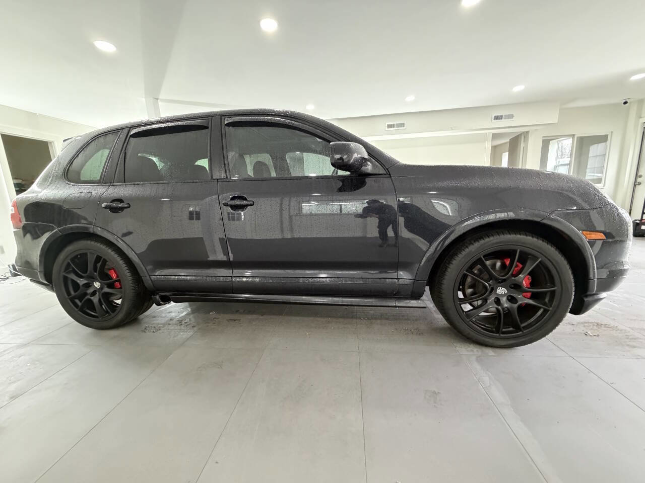 Used 2009 Porsche Cayenne GTS image 9