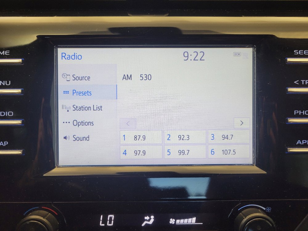 Used 2019 Toyota Camry SE w/ Convenience Package FWD image 25