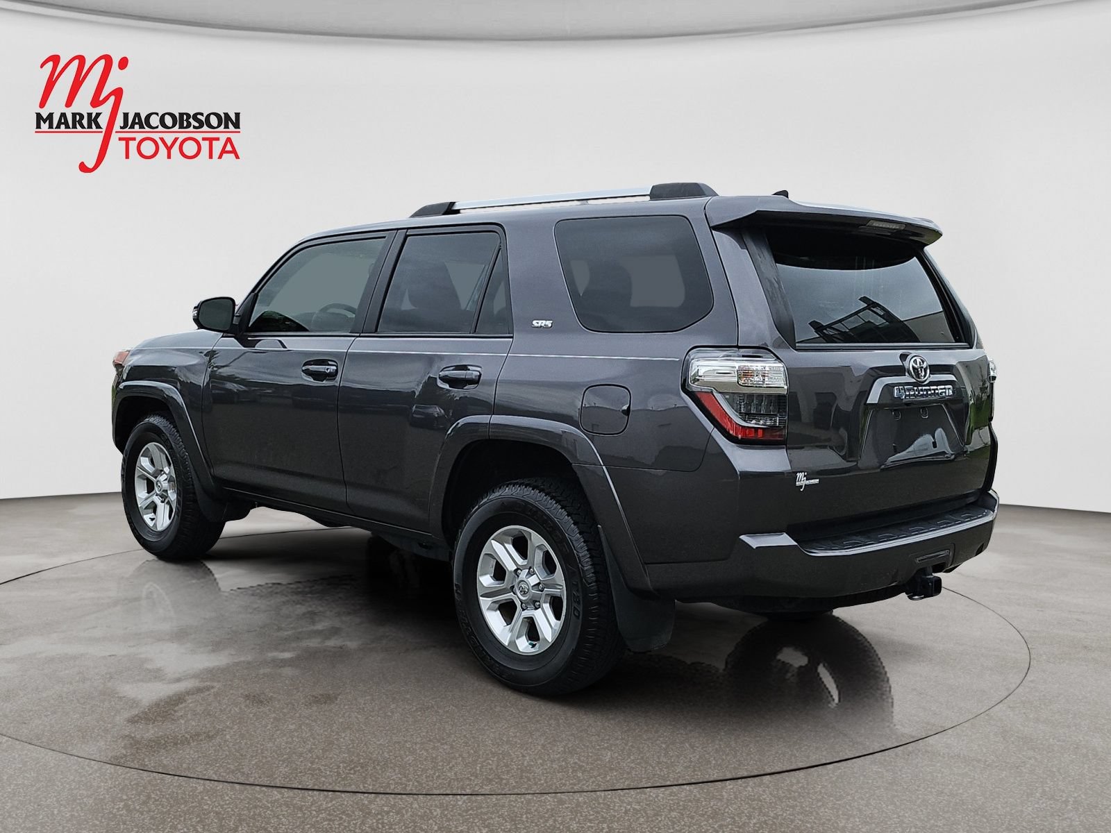 Used 2023 Toyota 4Runner SR5 Premium w/ Moonroof Package RWD image 8