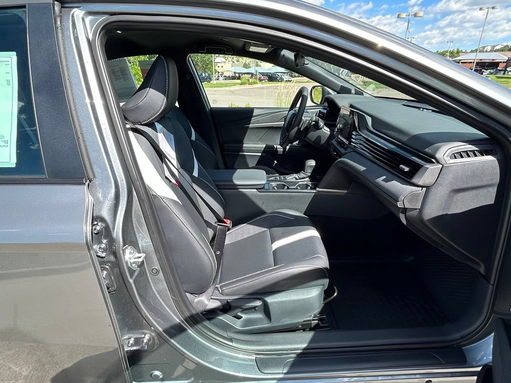 Used 2026 Toyota Camry SE FWD image 28