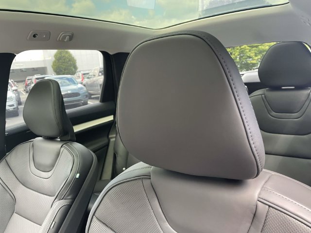 New 2026 Volvo EX90 Ultra AWD/4WD image 14