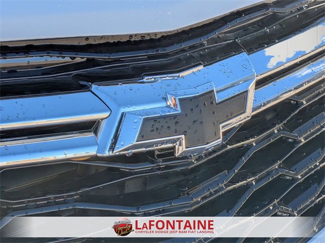 Used 2023 Chevrolet Equinox LT w/ LPO, Floor Liner Package image 9