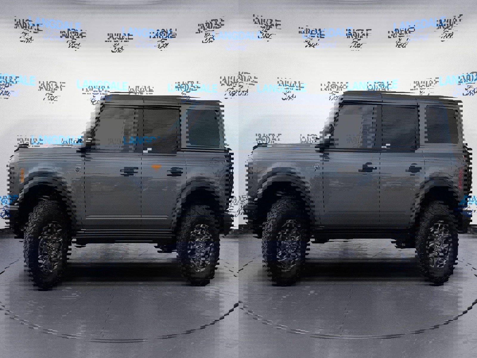 New 2025 Ford Bronco Badlands image 10