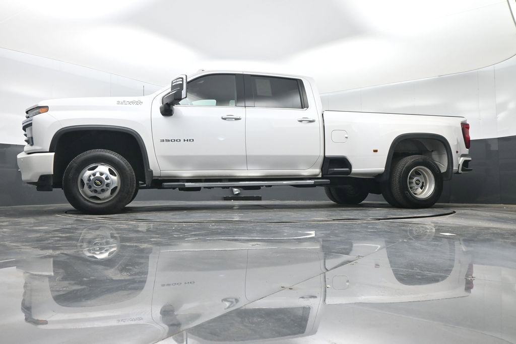 Used 2023 Chevrolet Silverado 3500 High Country image 33