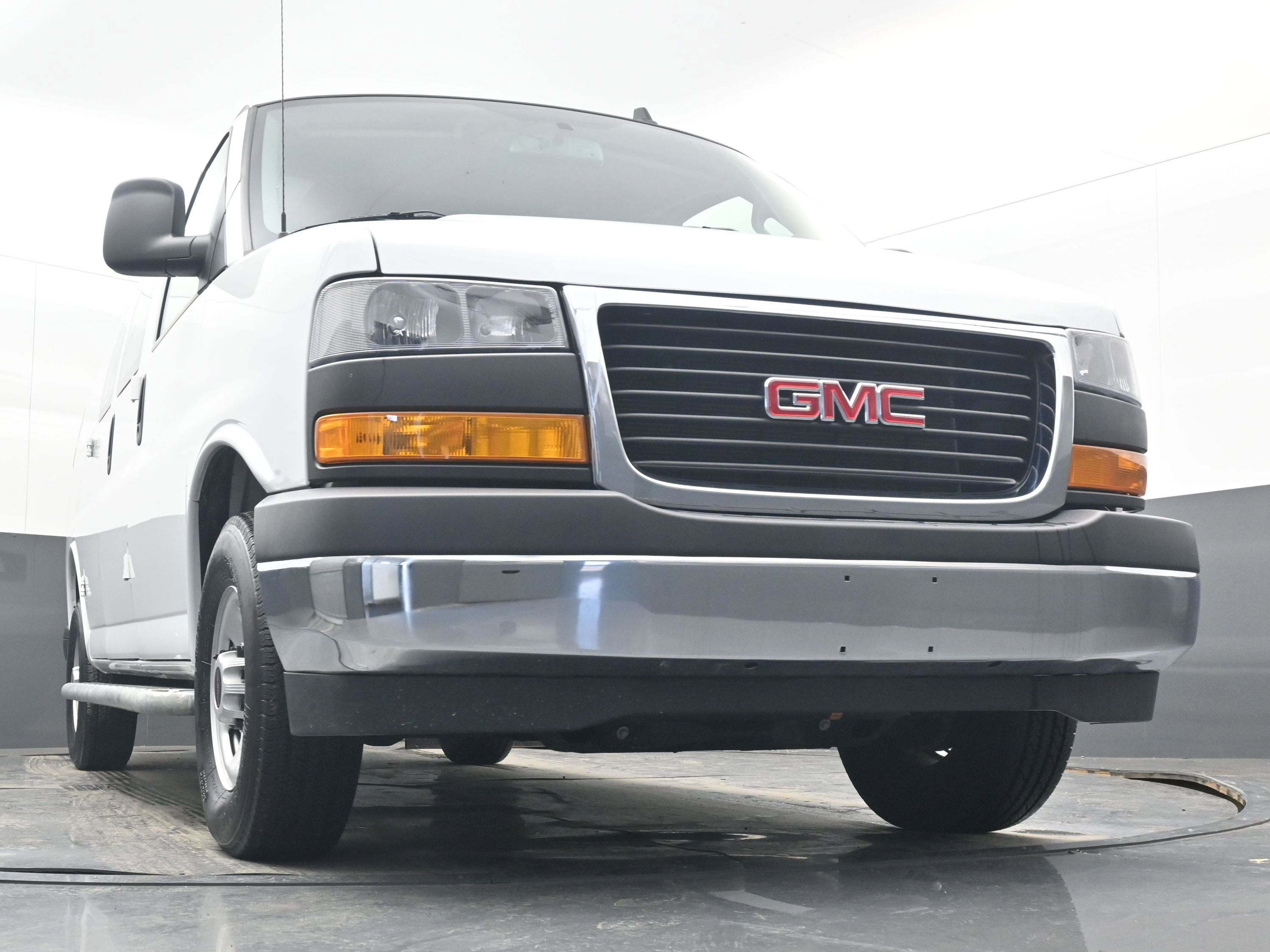 Used 2024 GMC Savana 2500 w/ Driver Convenience Package image 23