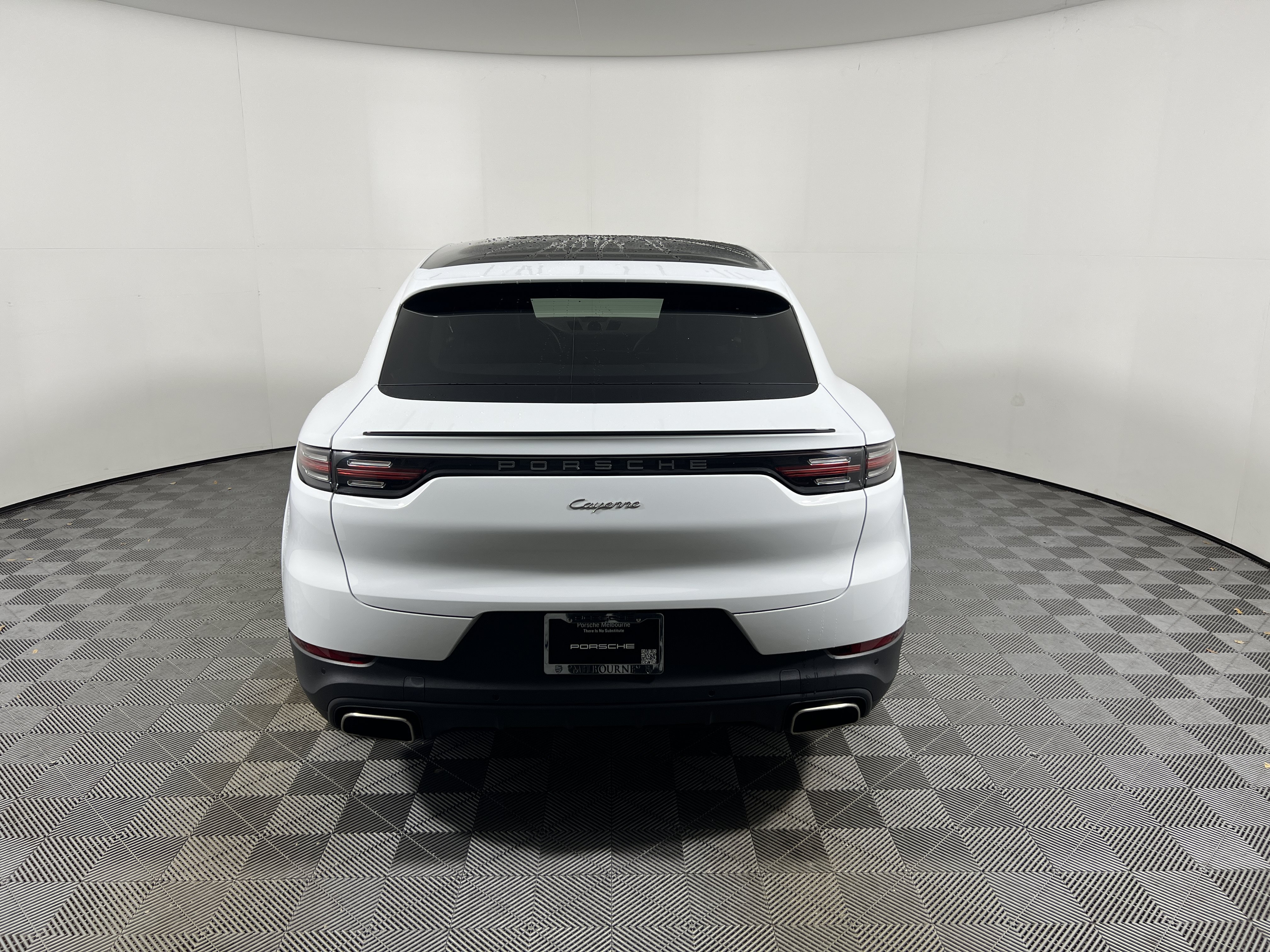 Used 2023 Porsche Cayenne Coupe AWD/4WD image 6