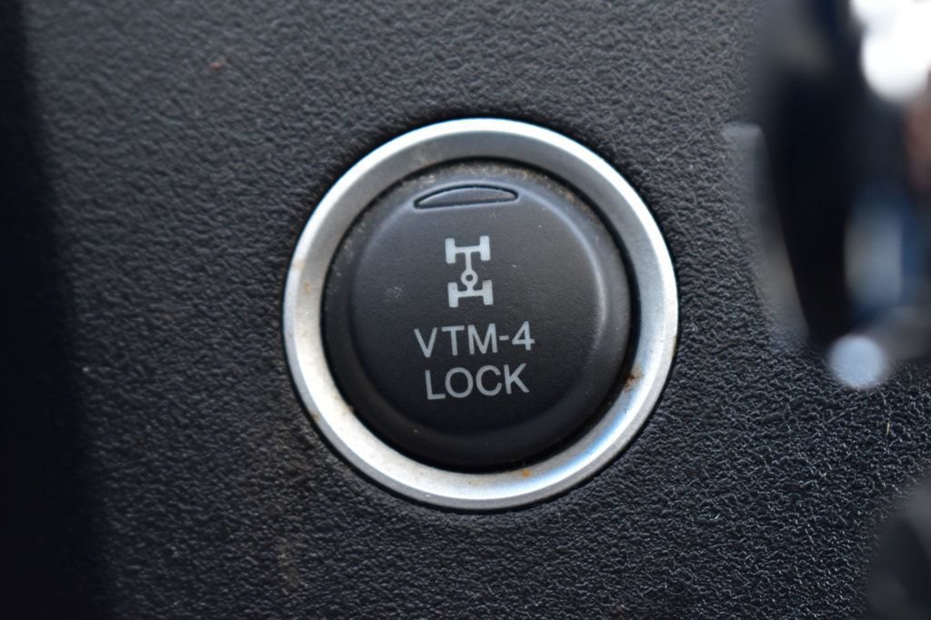 Used 2010 Honda Pilot Touring image 38