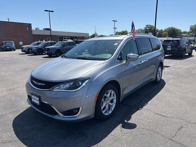 Used 2019 Chrysler Pacifica Limited
