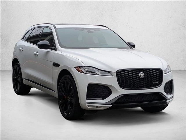 Used 2024 Jaguar F-PACE R-Dynamic S image 3