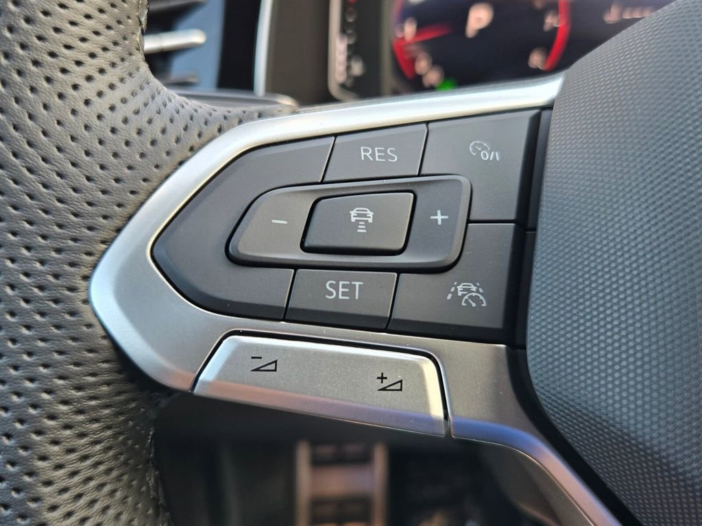 New 2026 Volkswagen Jetta GLI Autobahn FWD image 12