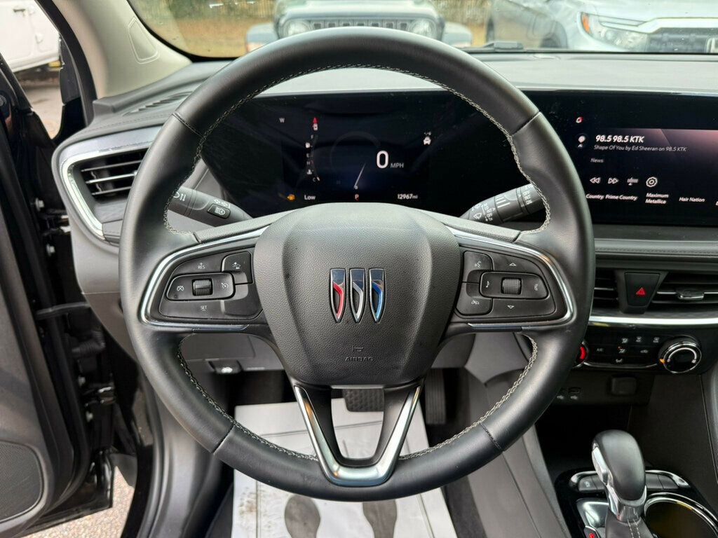Used 2025 Buick Encore GX Preferred FWD image 5