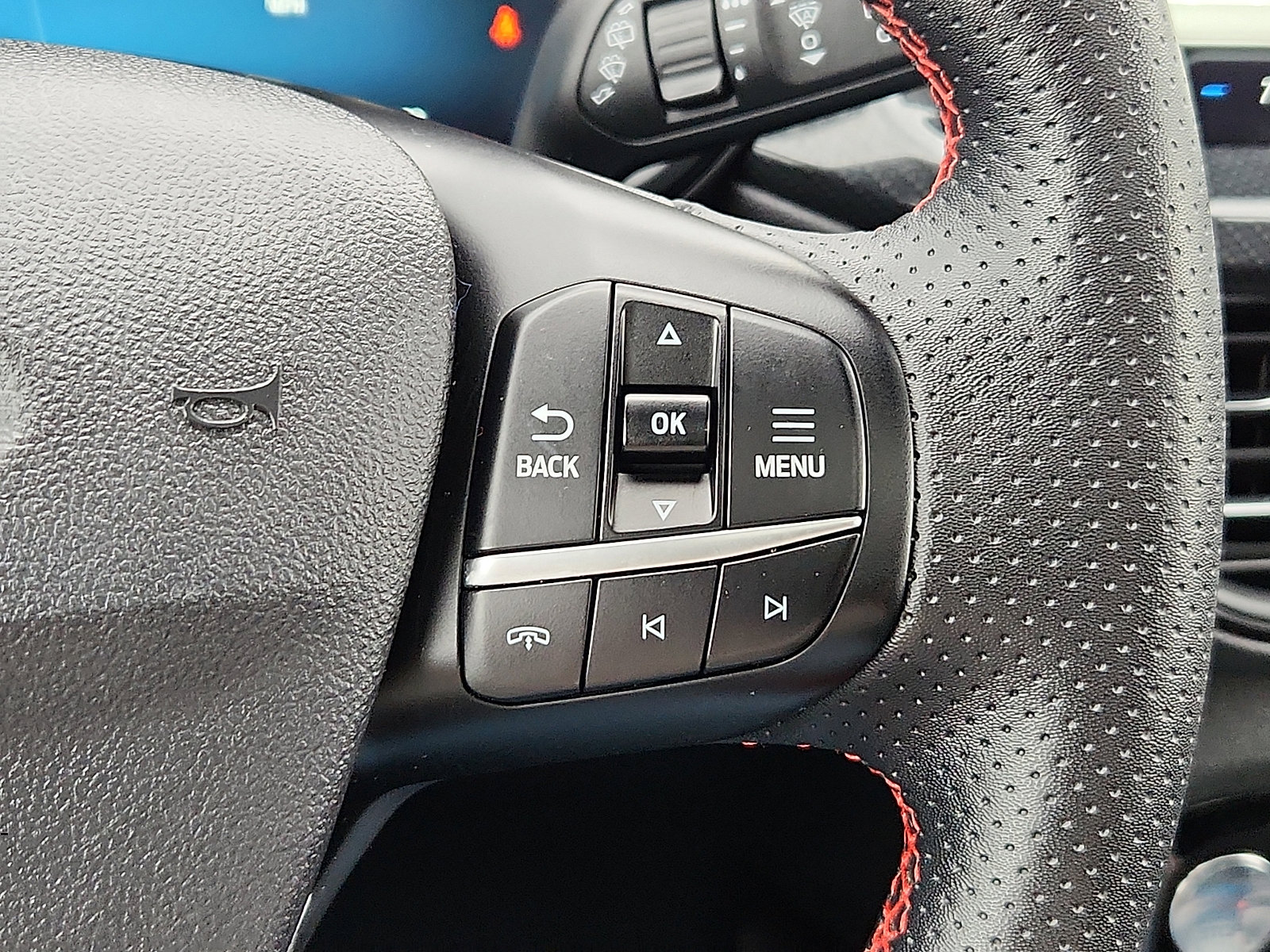 Used 2023 Ford Escape ST-Line Elite w/ Premium Technology Package AWD/4WD image 22