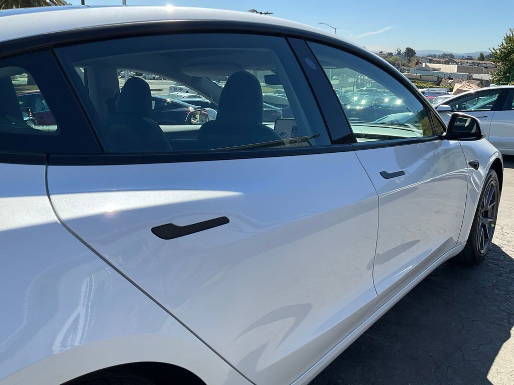 Used 2023 Tesla Model 3 Standard Range image 84