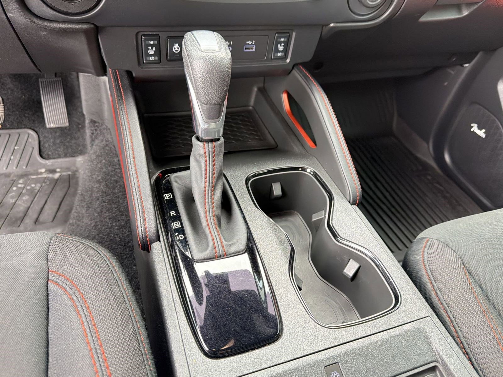 Used 2024 Nissan Frontier PRO-4X w/ Pro Convenience Package image 16