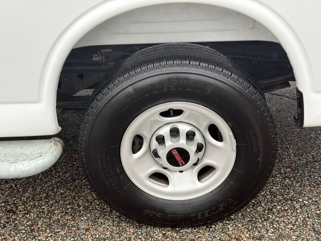 Used 2025 GMC Savana 2500 w/ Driver Convenience Package RWD image 10