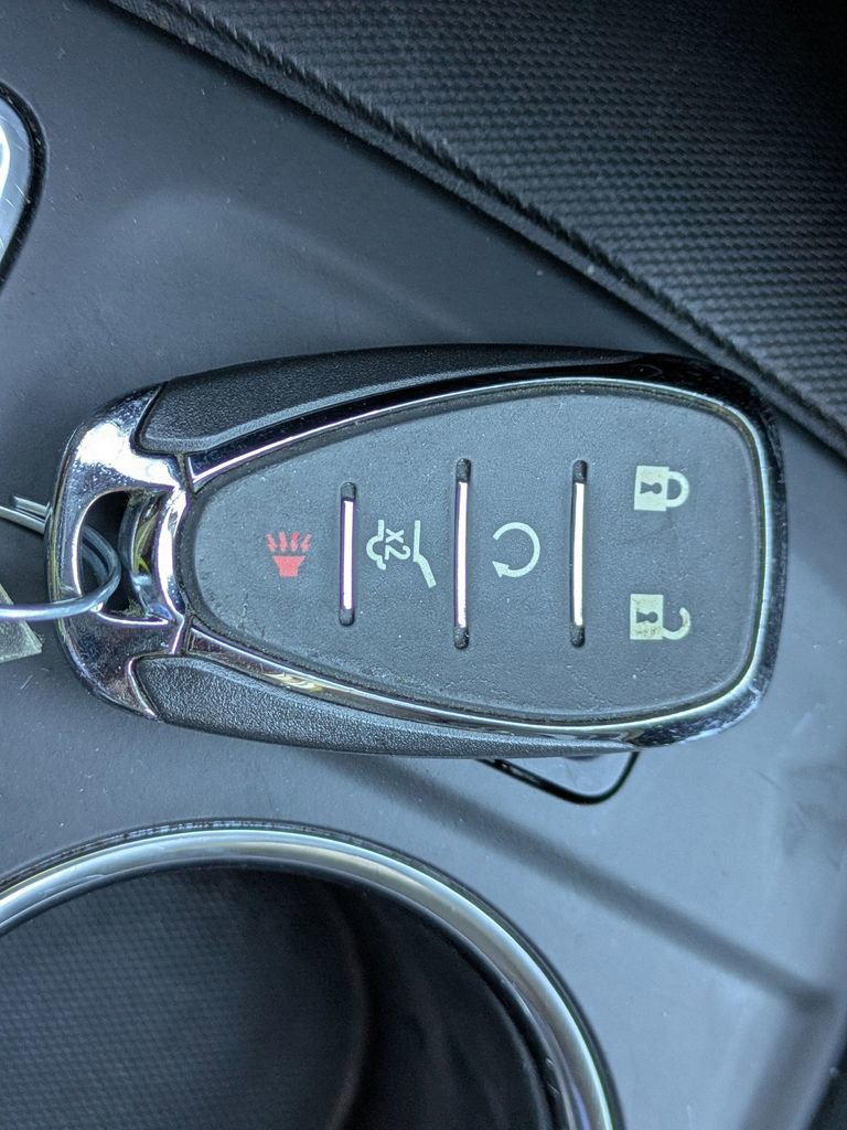 Used 2024 Chevrolet Equinox LT image 30