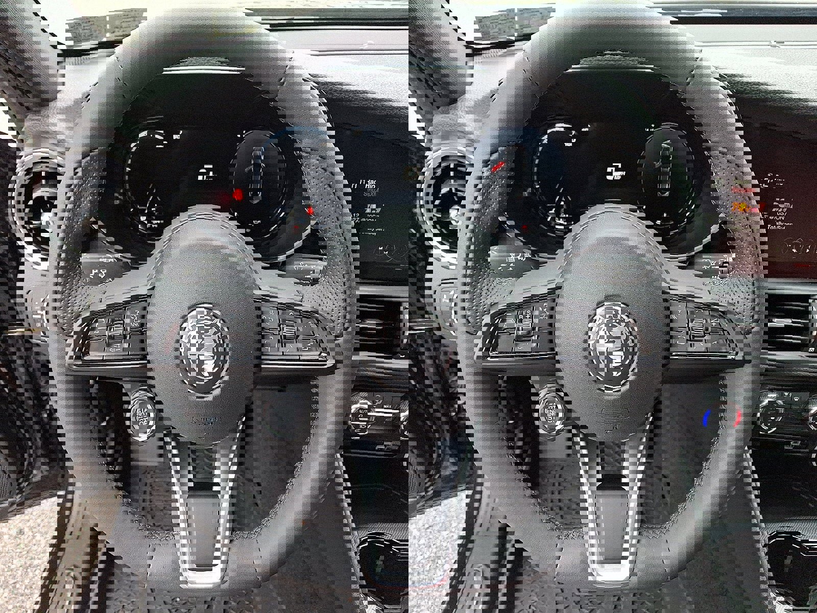 Used 2024 Alfa Romeo Giulia Ti w/ Performance Driving Package image 15