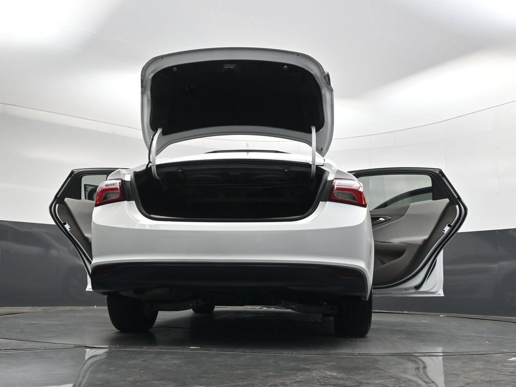 Used 2020 Chevrolet Malibu LT FWD image 42