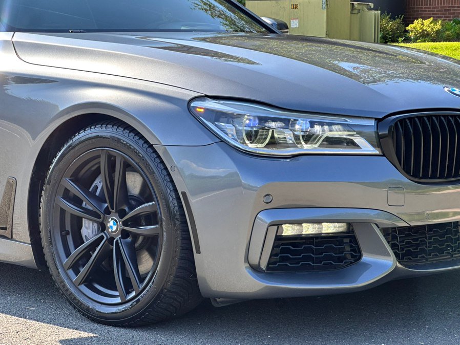 Used 2016 BMW 750i xDrive AWD/4WD image 29