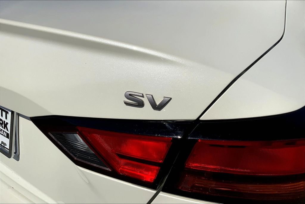 Used 2024 Nissan Altima 2.5 SV w/ SV Premium Package image 23