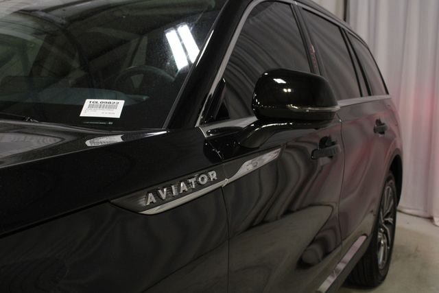 New 2026 Lincoln Aviator AWD image 34