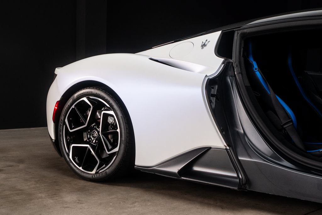 Used 2022 Maserati MC20 Coupe RWD image 21