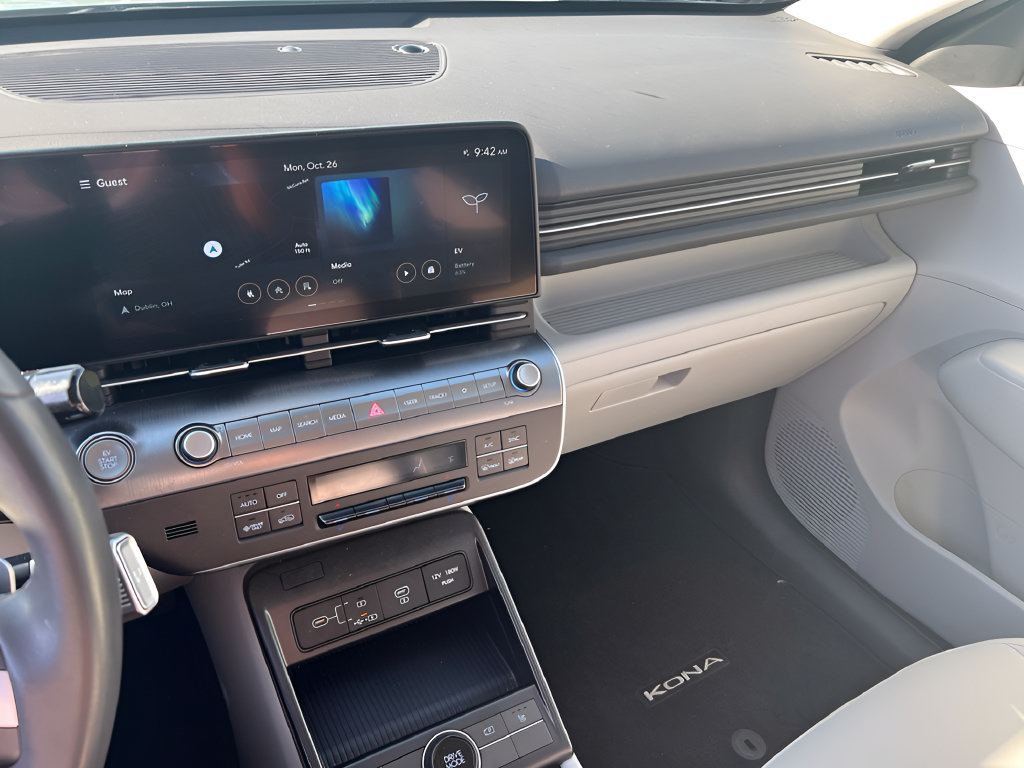Used 2024 Hyundai Kona SEL FWD image 24