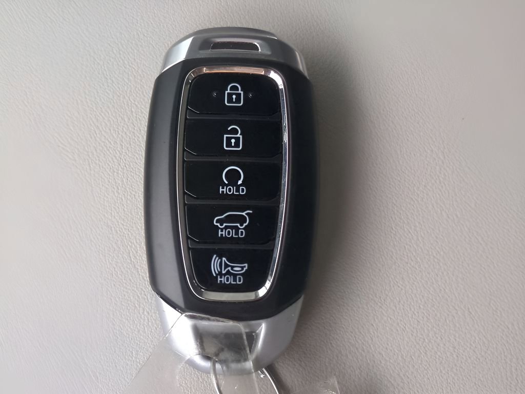 Used 2022 Hyundai Palisade Calligraphy image 40