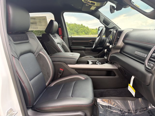 New 2026 RAM 1500 Laramie AWD/4WD image 33