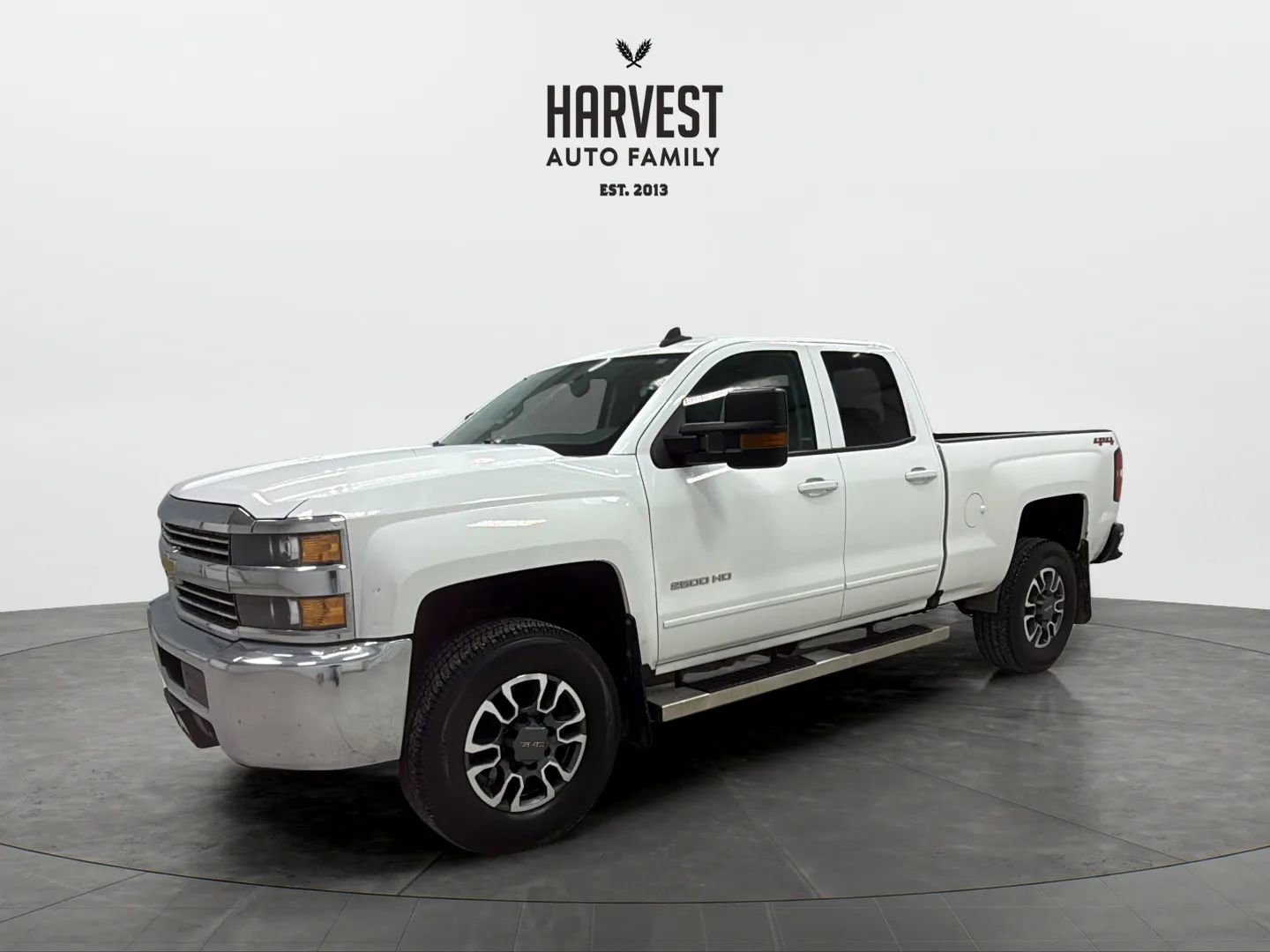 Used 2018 Chevrolet Silverado 2500 LT AWD/4WD image 1