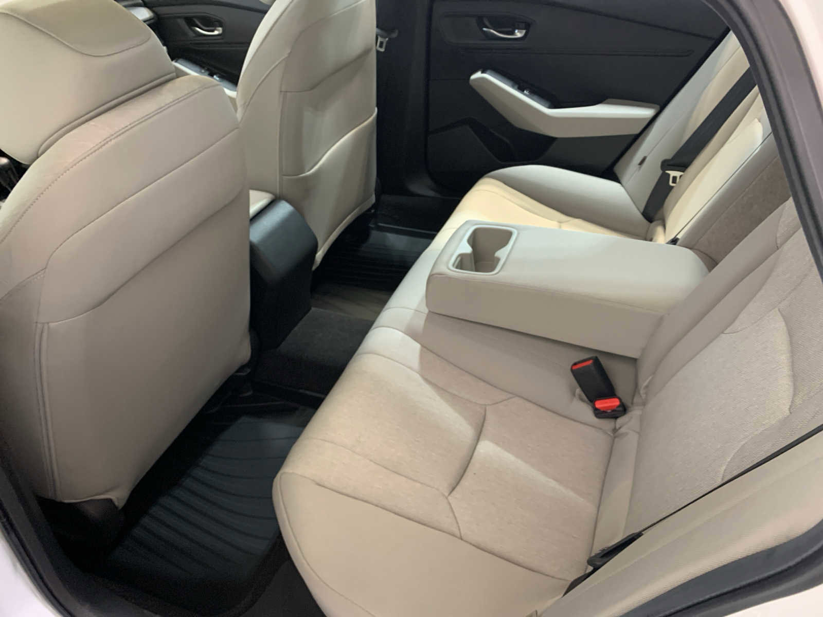 Used 2024 Honda Accord EX image 10