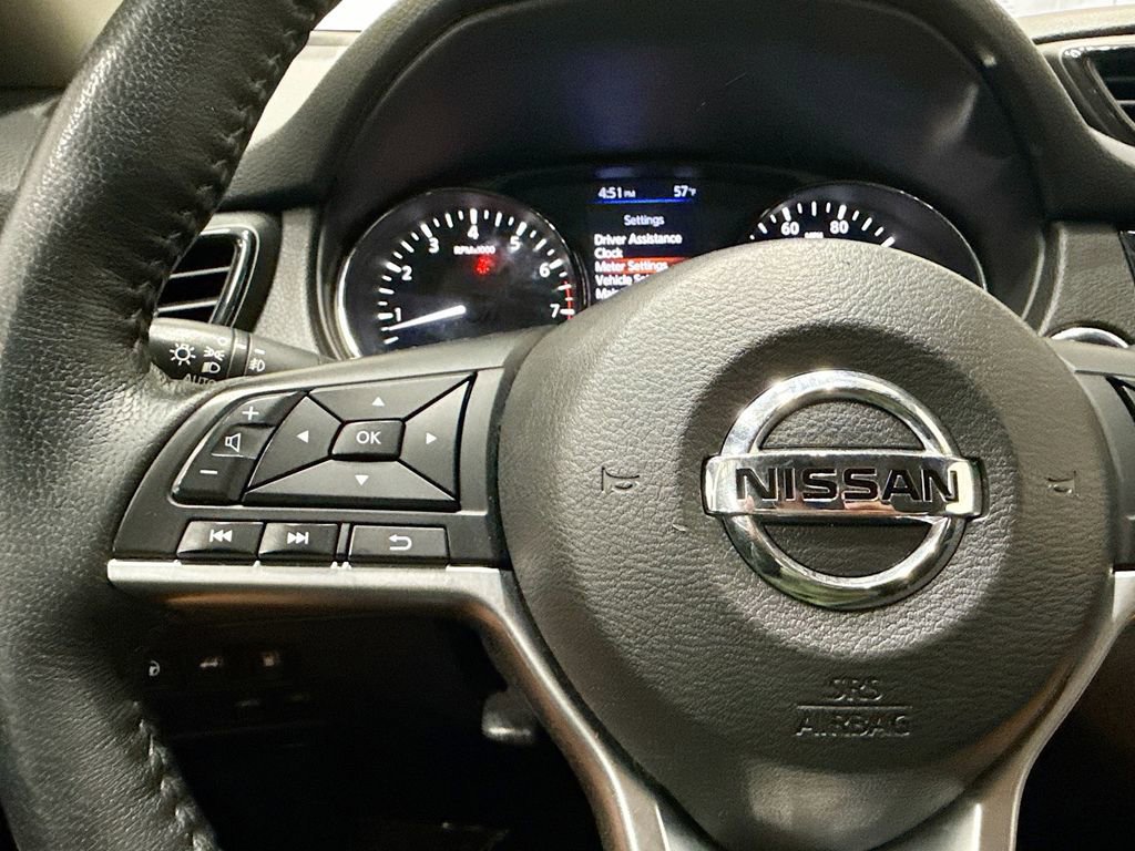 Used 2020 Nissan Rogue SL image 29