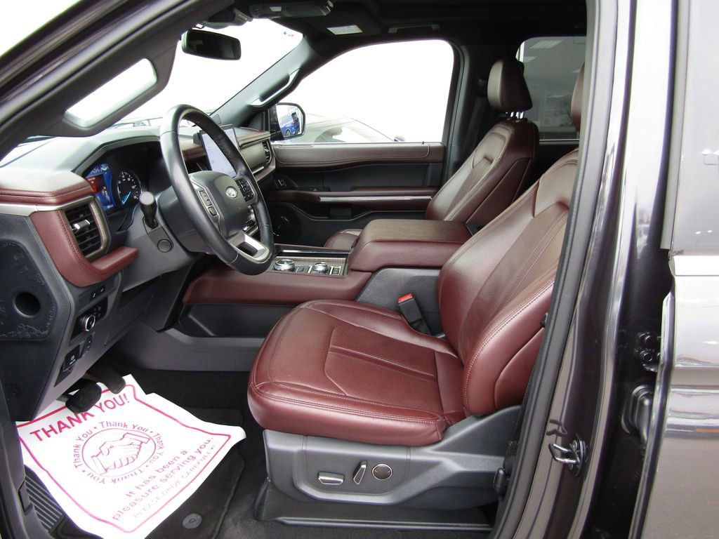 Used 2024 Ford Expedition Limited image 30