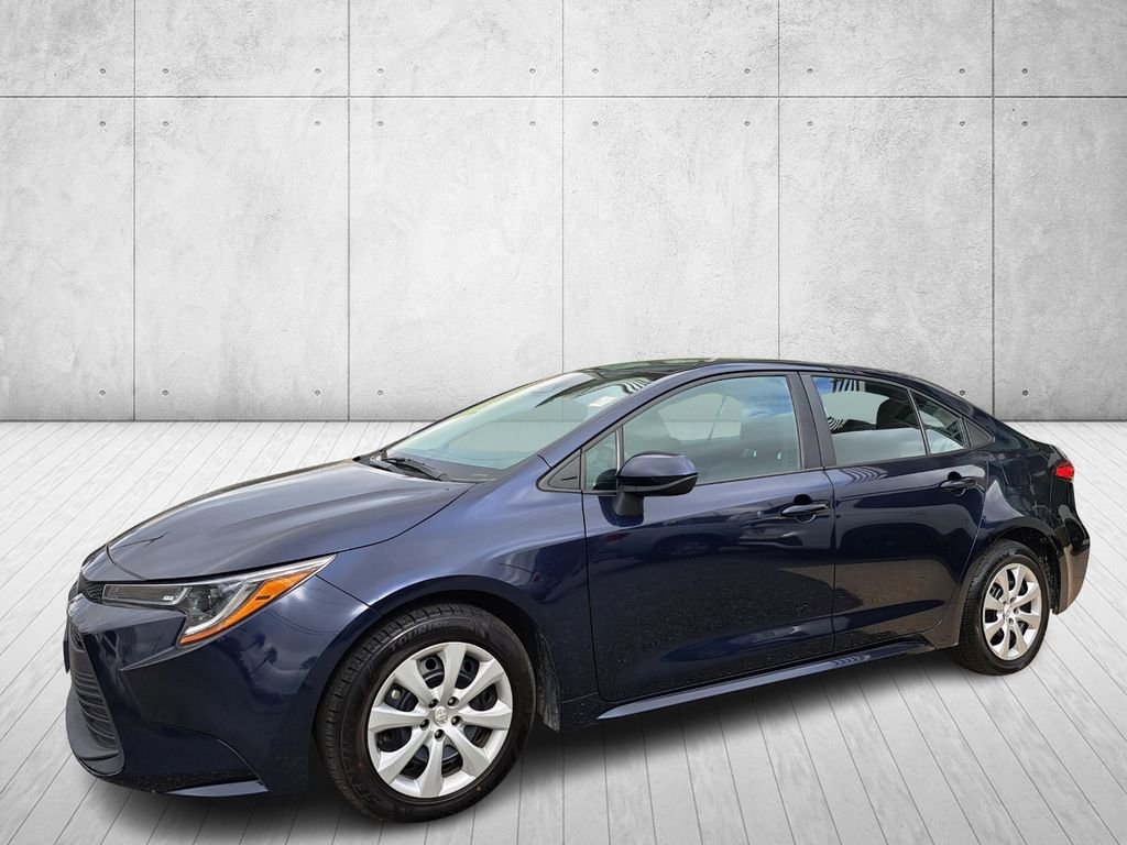 Used 2024 Toyota Corolla LE image 9