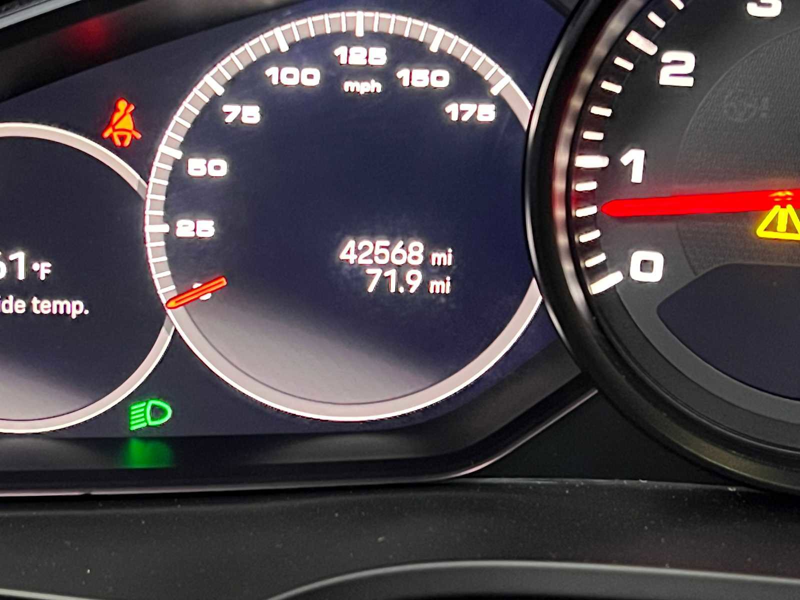 Used 2023 Porsche Cayenne image 27