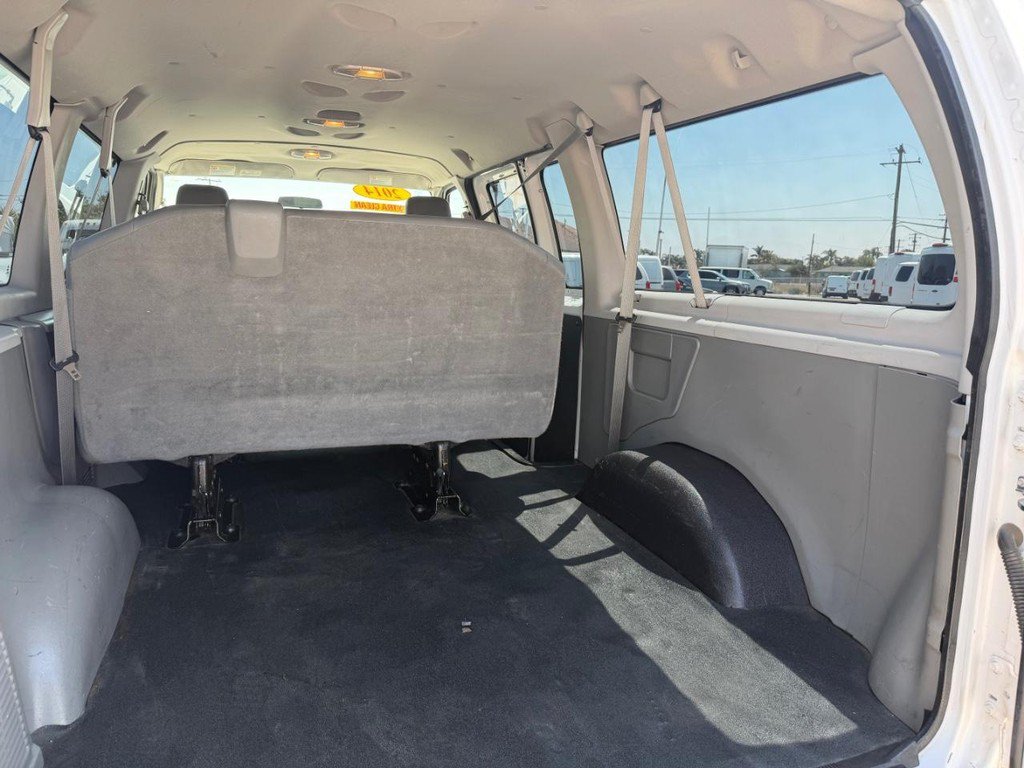 Used 2014 Ford E-150 and Econoline 150 Wagon w/ Power Windows & Locks Group RWD image 34
