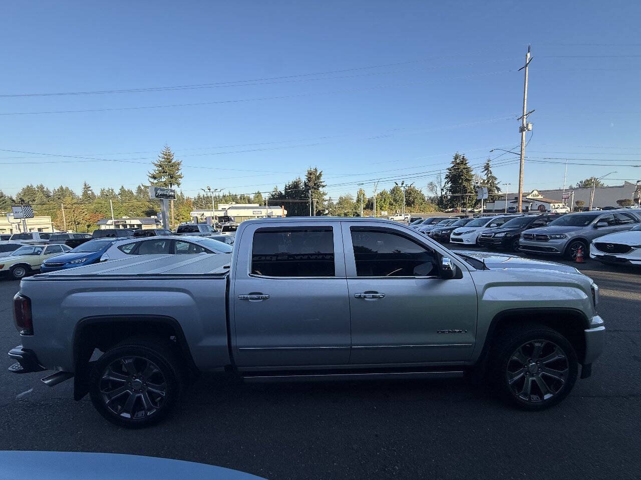Used 2018 GMC Sierra 1500 Denali AWD/4WD image 4