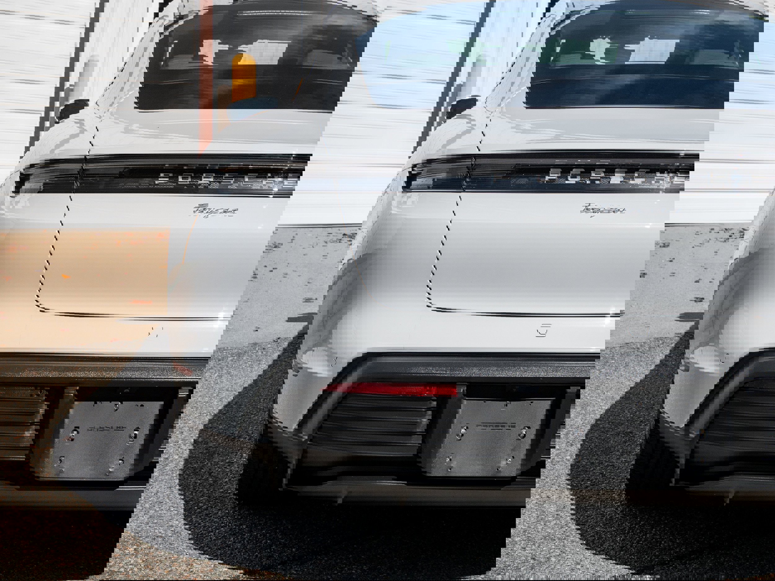 Used 2022 Porsche Taycan image 14