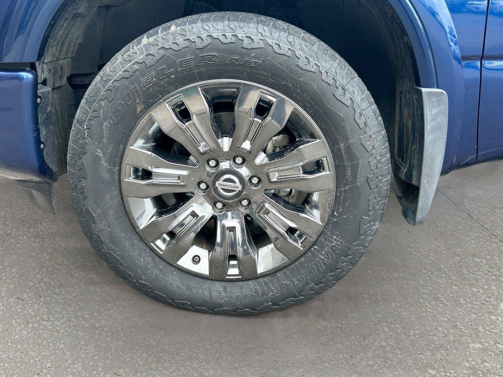 Used 2017 Nissan Titan Platinum Reserve AWD/4WD image 40